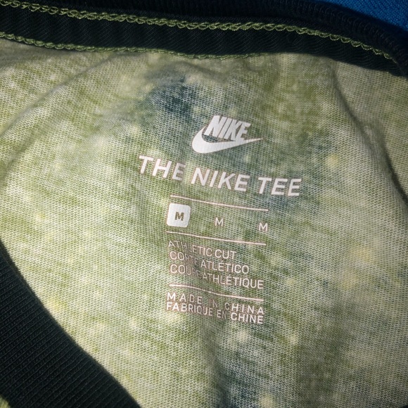 Nike Cropped T-shirt - Picture 2 of 2